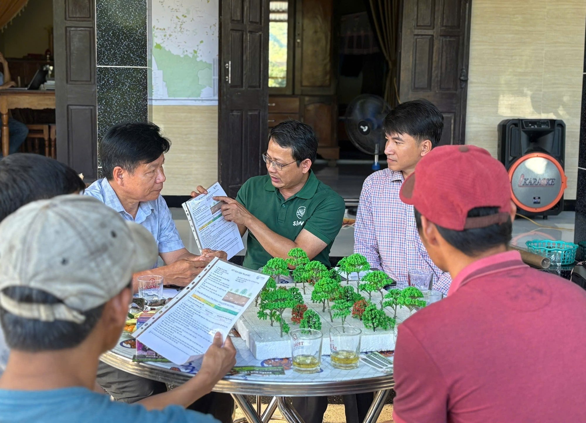 Coffee agroforestry in Vietnam explained by Slow staff using 3D design model.